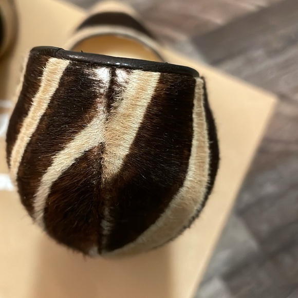 Christian Louboutin Feticha 120 Pony Zibrown. Size 39. Good condition. See pics. - Picture 4 of 9